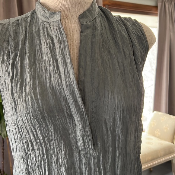 Gorgeous sea-foam green Vince dress - Picture 2 of 6